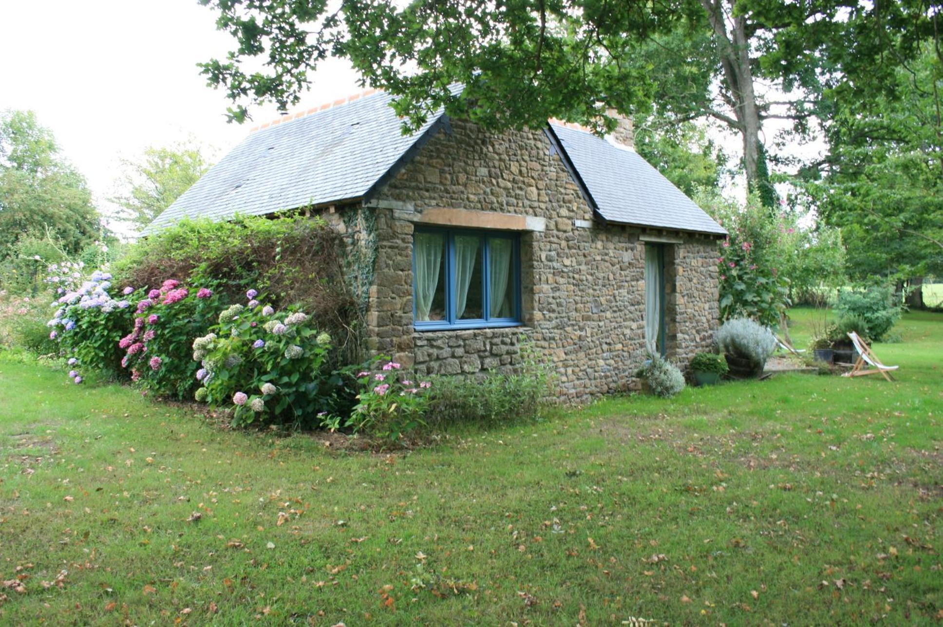 Bed and Breakfast Au Pont Ricoul Saint-Pierre-de-Plesguen Экстерьер фото