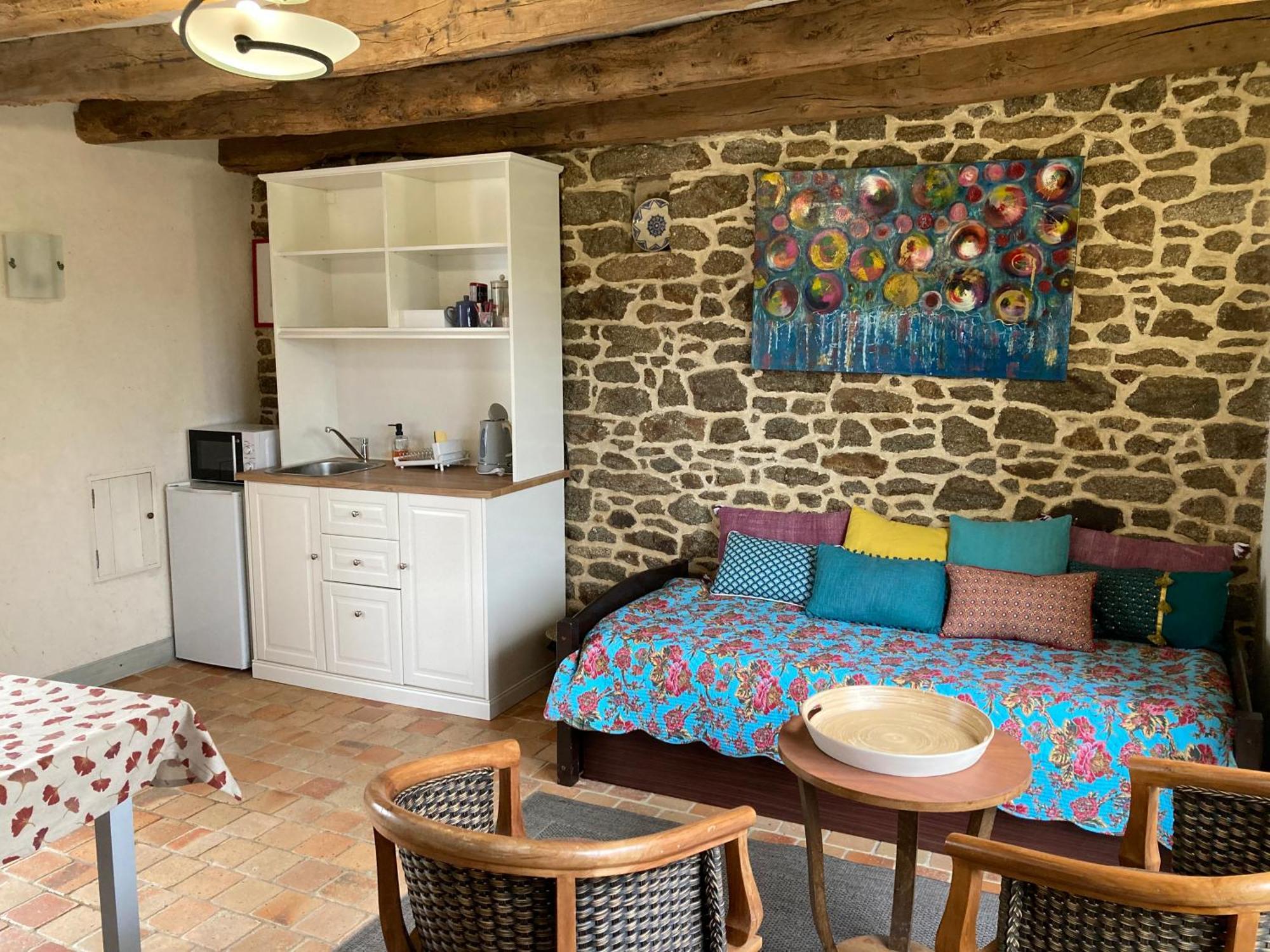 Bed and Breakfast Au Pont Ricoul Saint-Pierre-de-Plesguen Экстерьер фото
